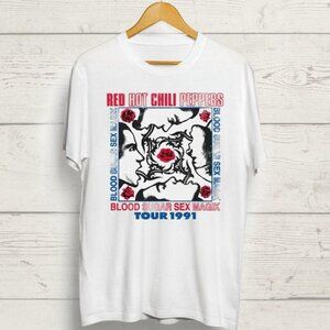 Red Hot Chili Peppers T-Shirt 90s Vintage Rock Band Music Fan Graphic 92
